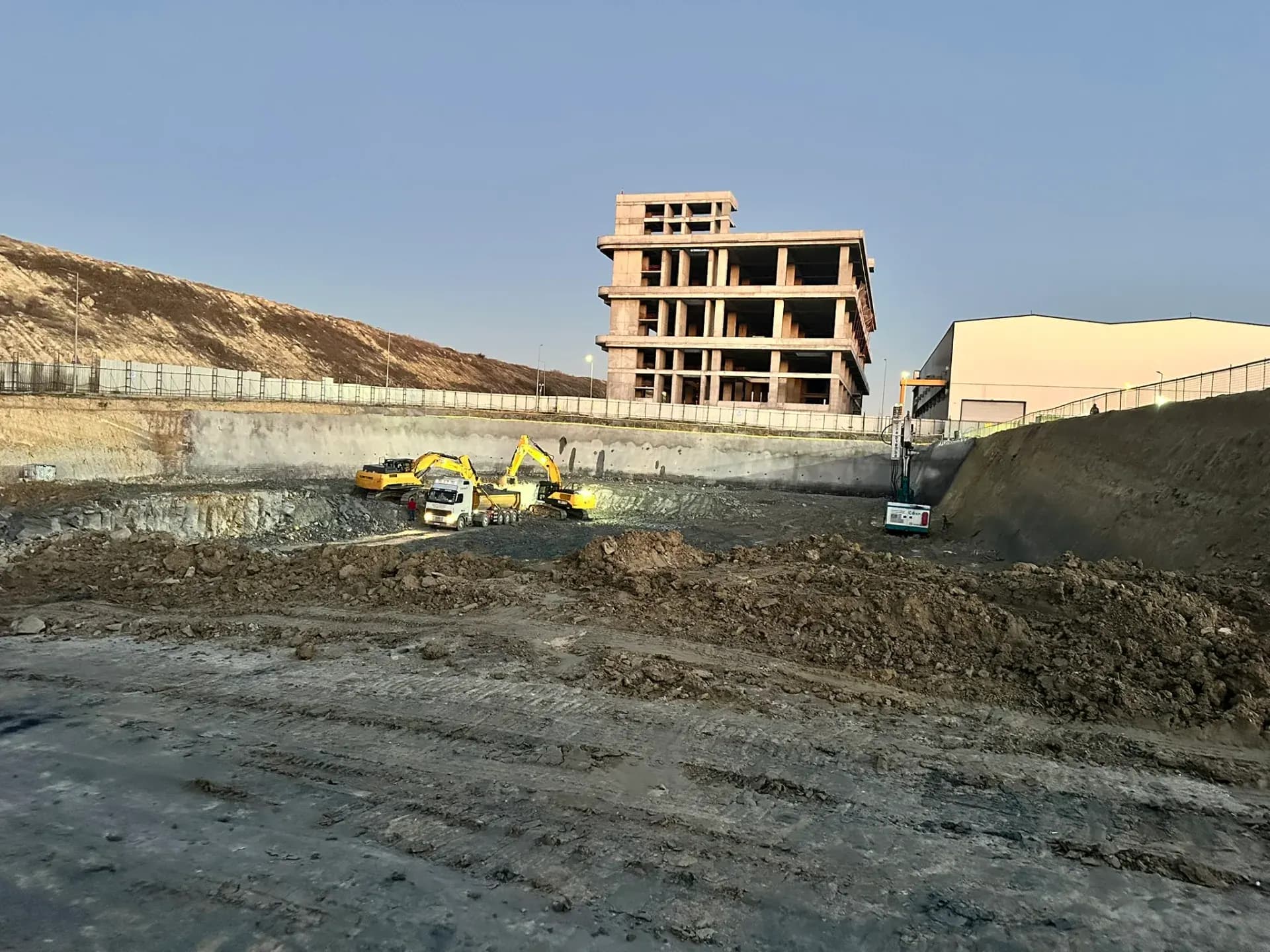 Askop Deliklikaya Fabrika Binası görsel 4