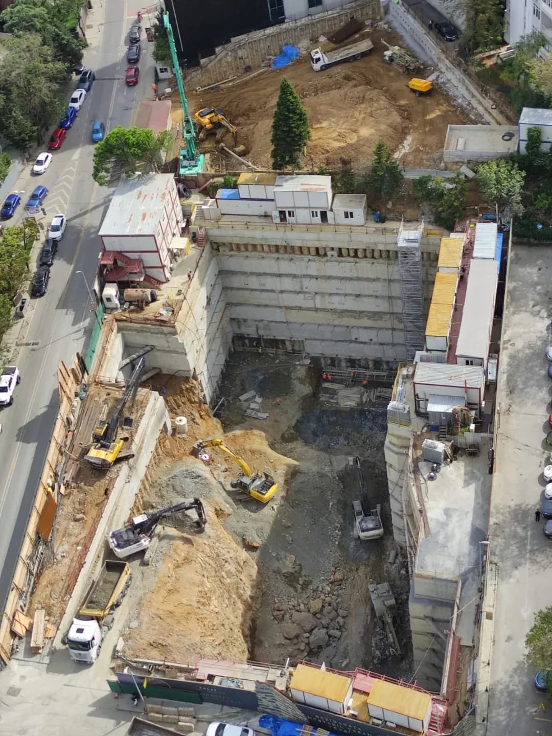 Polat Levent Exclusive saha çalışması